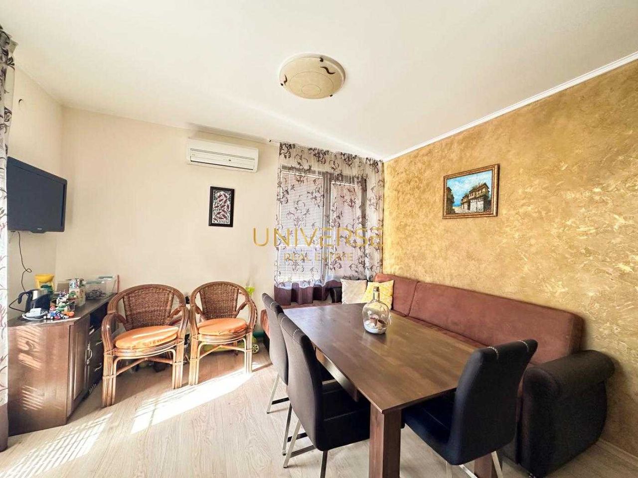 Продава се Двустаен апартамент в Несебър - 54 кв.м за 2036 €/кв.м - Снимка #2