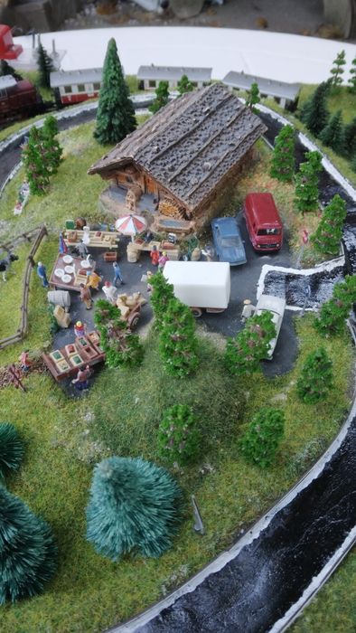 Diorama trenulet electric scara n