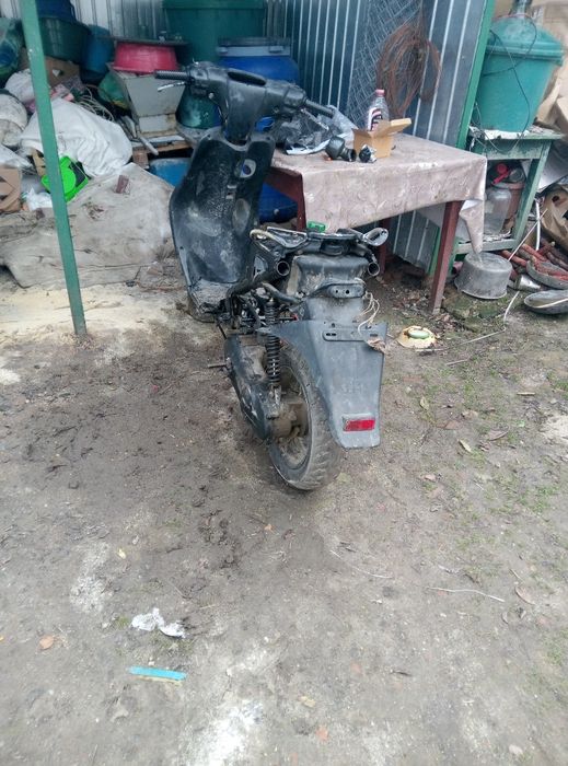 Vând scuter Yamaha neos 80cc 2t
