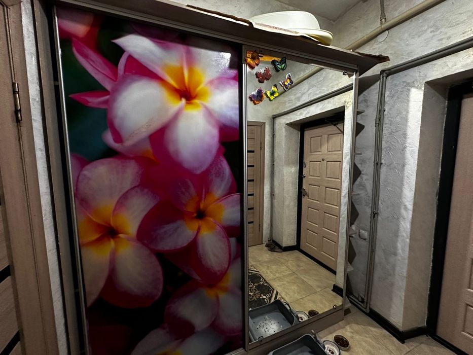 Прихожая шкаф в отличном состоянии …