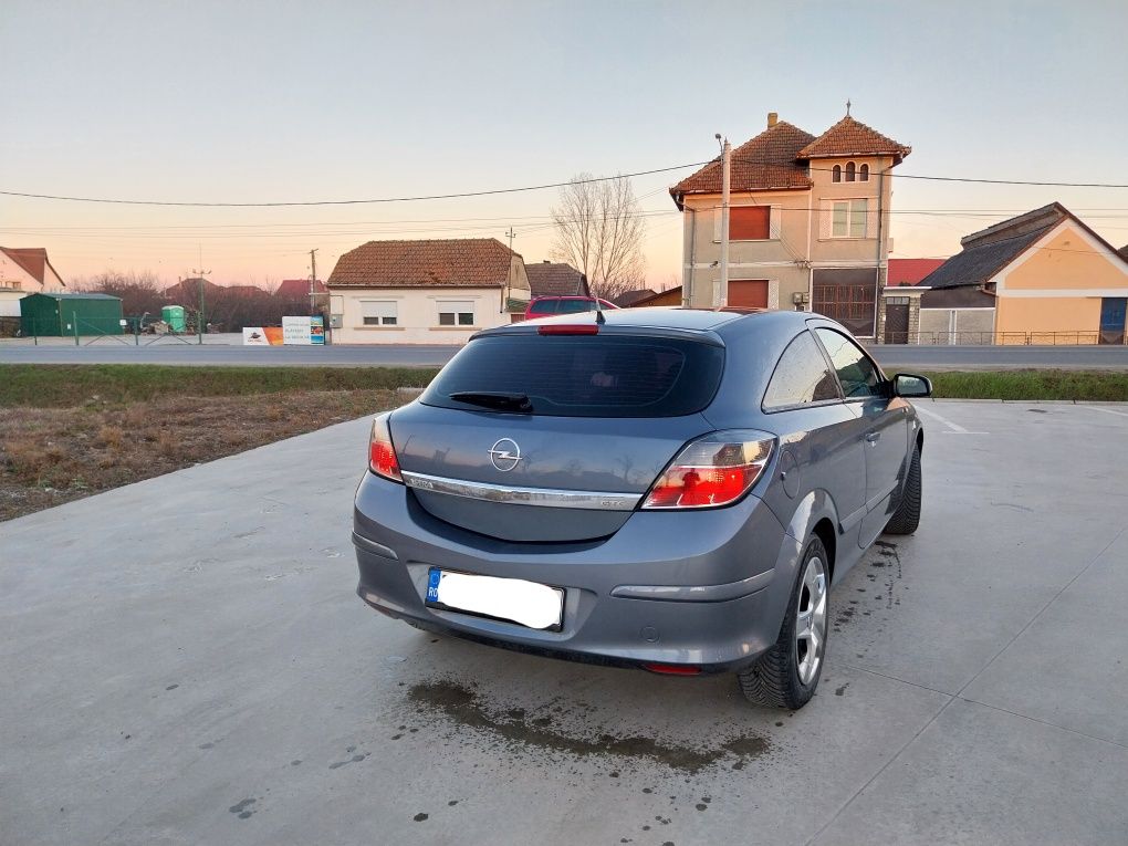 Opel astra H GTC 1.7