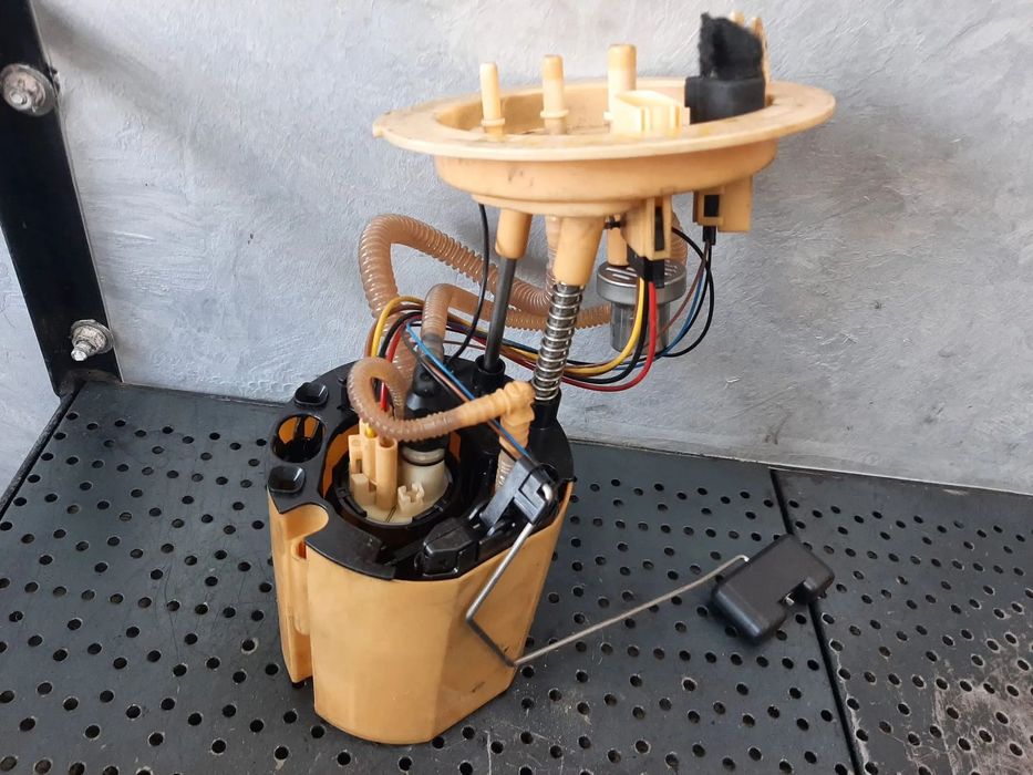 pompa rezervor combustibil 2.0 tdi audi a4 b8 8k a2c53394853 8k0919050p