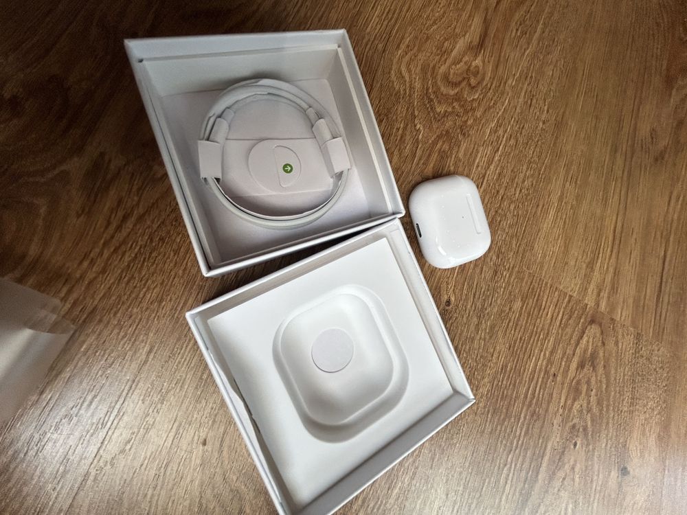 слушалки Apple Airpods Gen3 нови