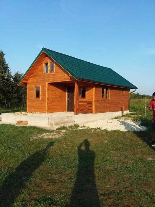 Case pe structura din lemn, căsuțe, cabane, terase pergole foișoare