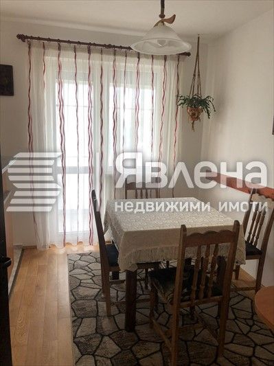 Дава се под наем Четиристаен апартамент в Варна, Младост 1 - 102 кв.м за 499 € - Снимка #2
