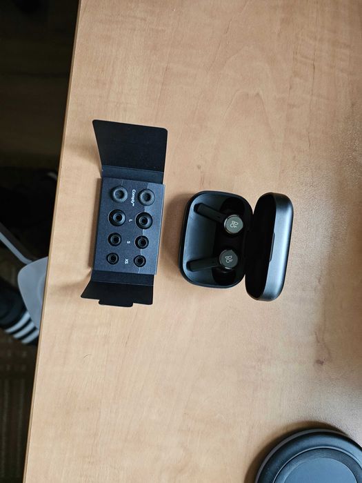 Продавам блутут слушалки - Bang & Olufsen Beoplay EX