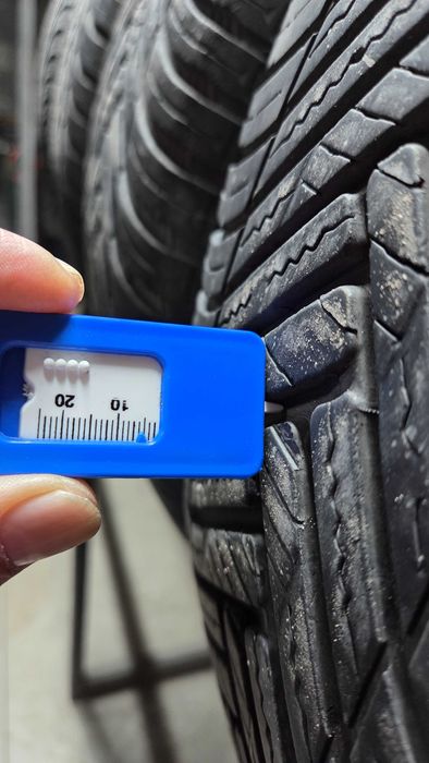 Всезезонни гуми HANKOOK KINERGY 4S2 235 60 18