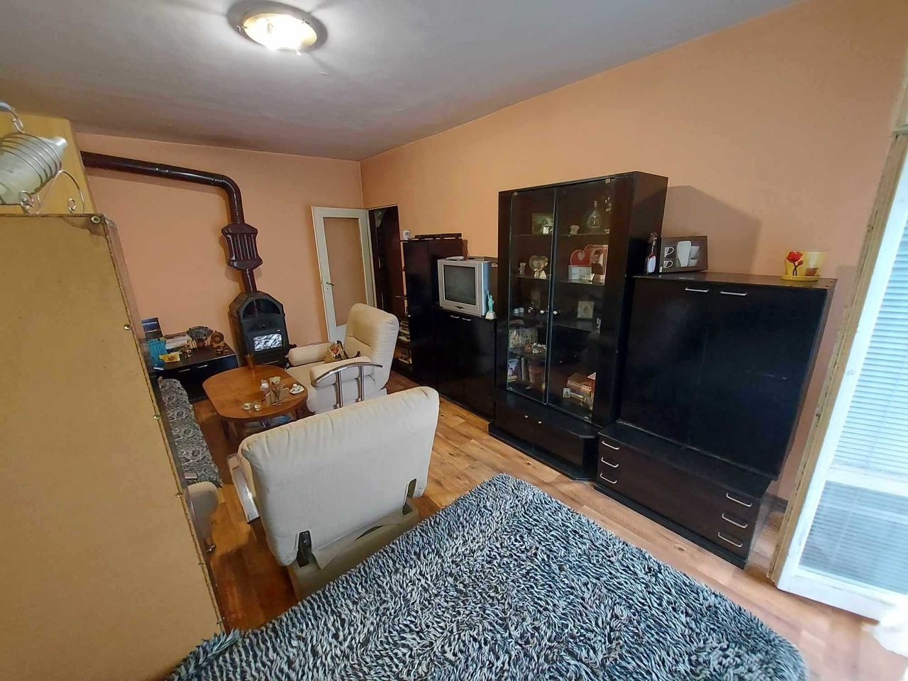 Продава се Двустаен апартамент в Търговище, Вароша - 58 кв.м за 1187 €/кв.м - Снимка #2