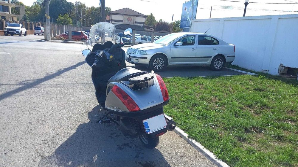 Vand / Schimb Maxiscuter Aprilia Atlantic 500 - INMATRICULAT  ROMANIA