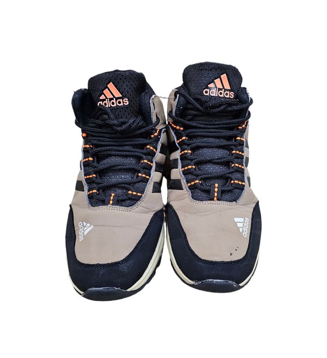 Продам зимние кроссовки