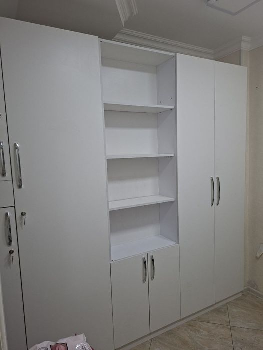 Шкаф для дома, дачи, склада, салона