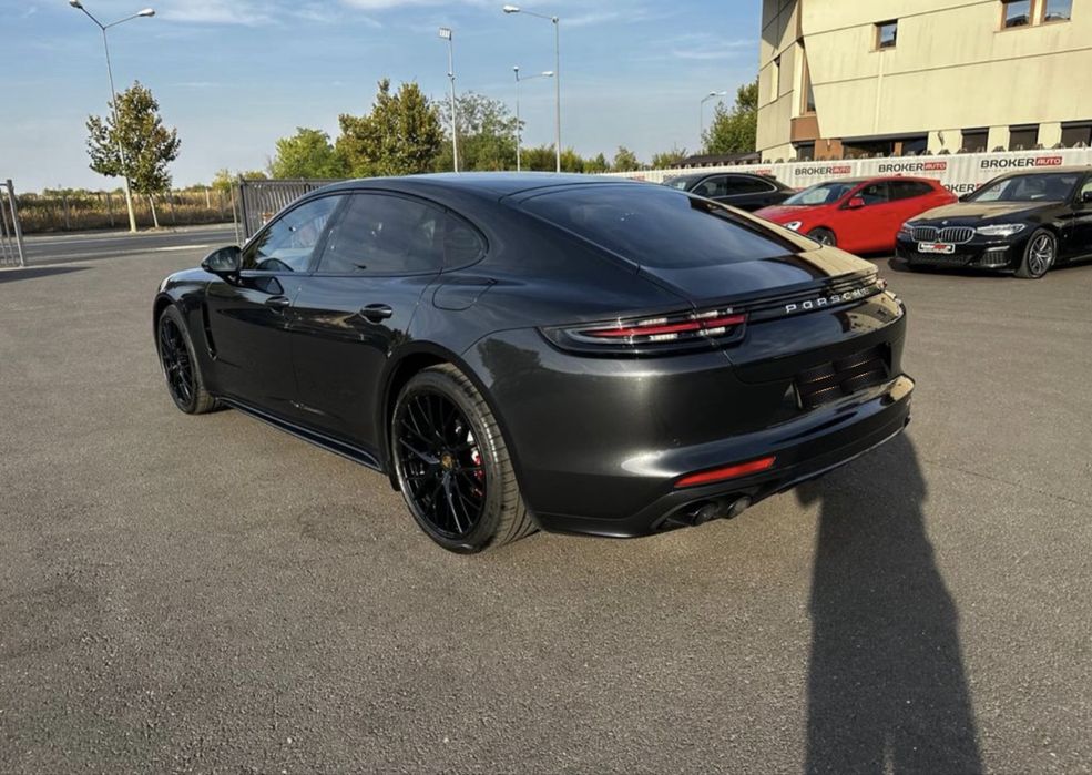 Porche panamera hibrid 462cp,tva deductibil,avans 34.000€