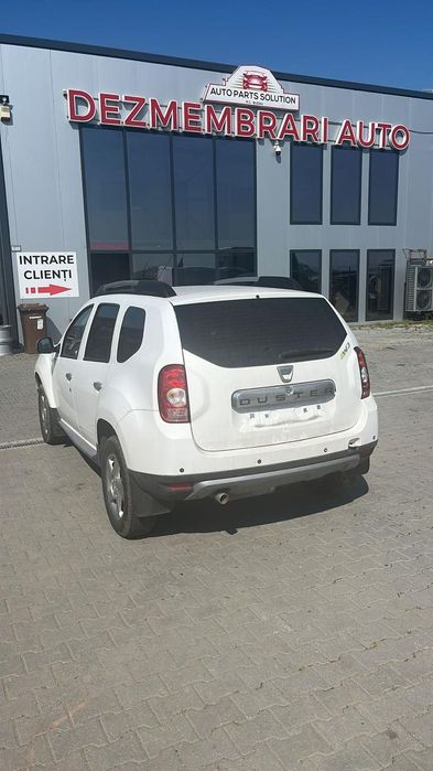 Dezmembram Dacia Duster 1.5 diesel 4x4 din 2011