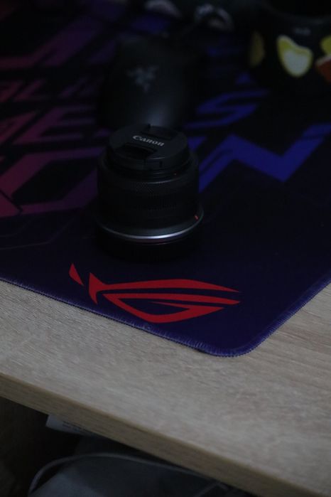 Обьектив canon rf-s для aps-c (кроп фактор)