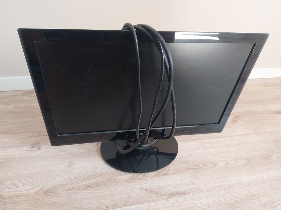 Монитор LG Flatron W2240S