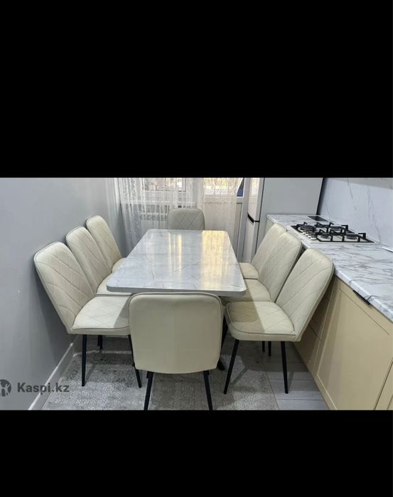 Продаю стол идеальнре состочние