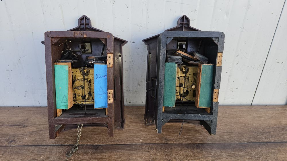 2 ceasuri cu cuc Majak ( Exclusiv pt piese )