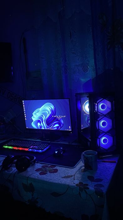 Vand calculator de gaming sau dau la schimb !