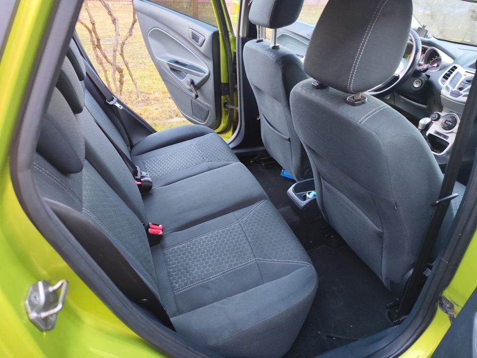 Ford fiesta 1.6Tdci, din 2010 de vânzare