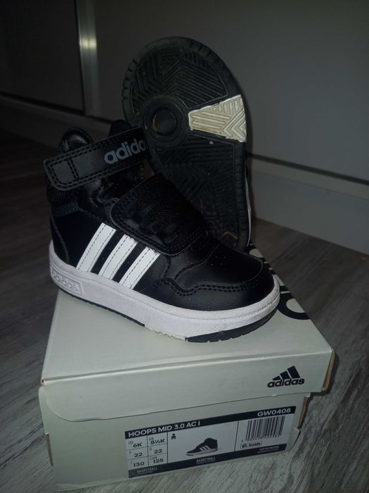 Adidas/ Nike детски обувки