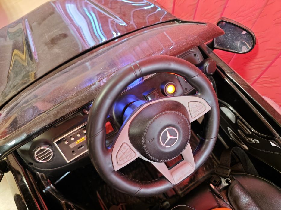 Mercedes с Гуми Инна акумулаторна количка за деца