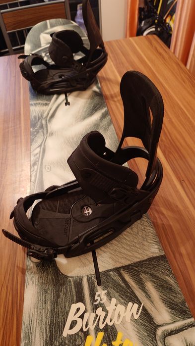 Placa snowboard Burton Hate 155cm cu legaturi Burton Cartel M