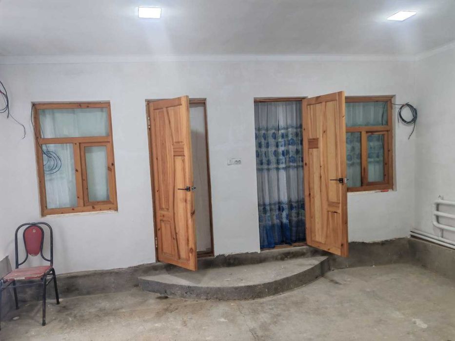 Уй Сотилади 3 хонали