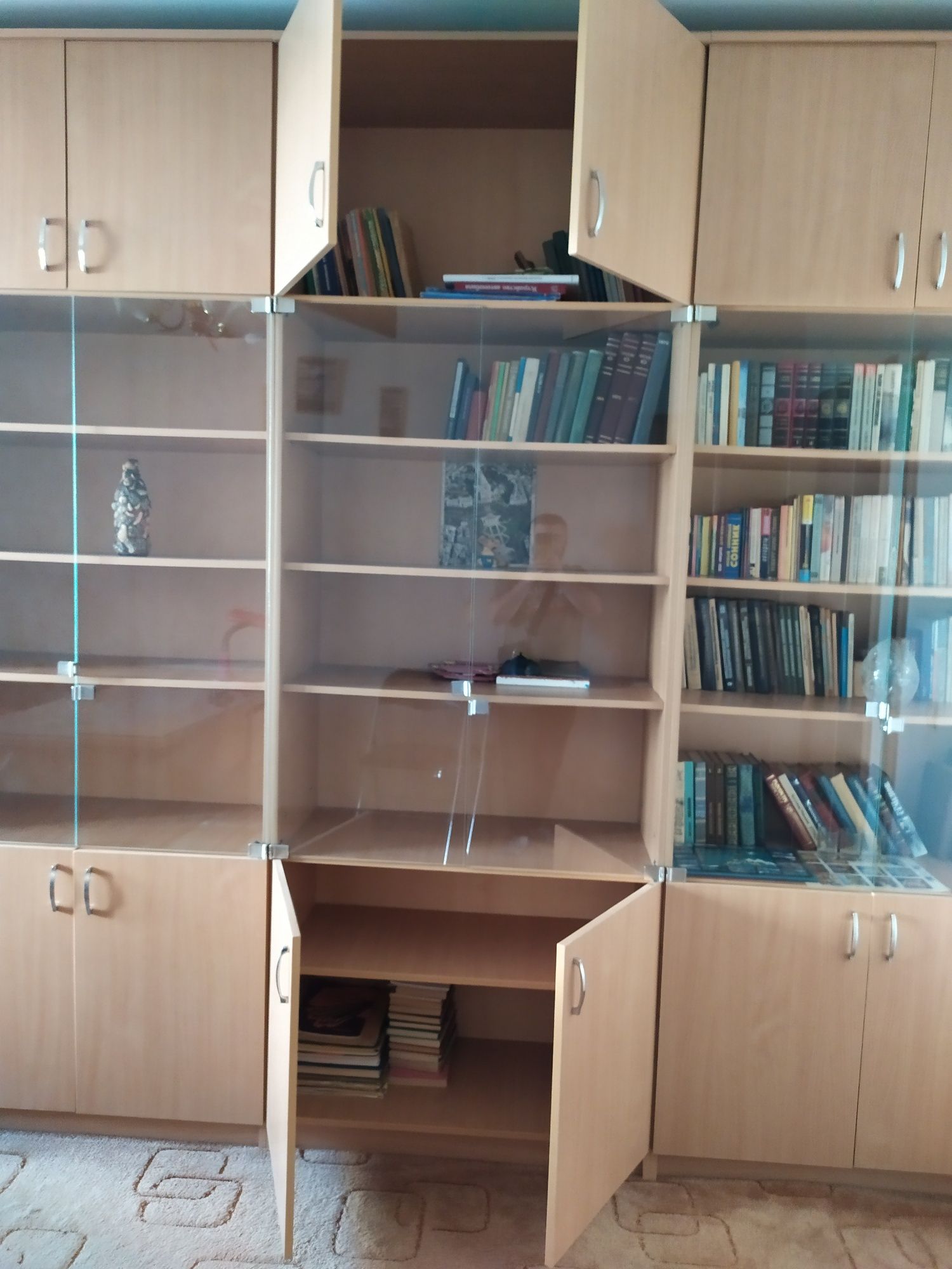 Мебель книжные шкафы