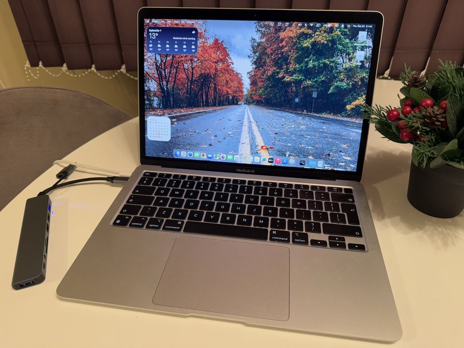 MacBook Air M1 2020 (13.3 Retina дисплей, 8GB /250gb SSD