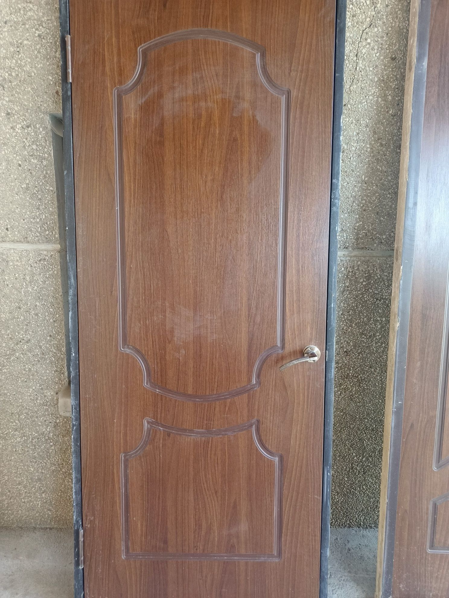 Arzom narxda Mdf eshiklar sotiladi
