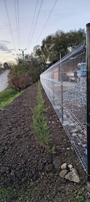 Defrisari-curățări-igienizari-împrejmuiri teren-garduri