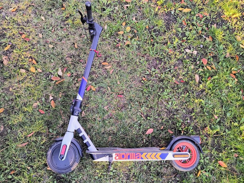 Trotineta Aprilia