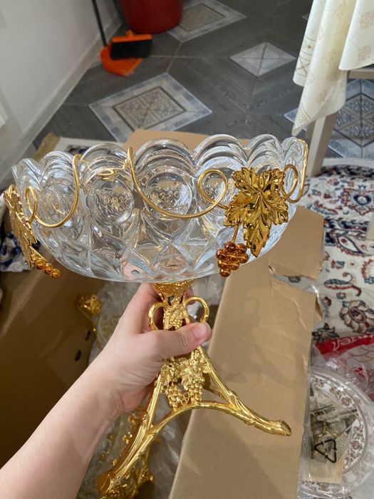 Срочно продается набор разных посуд. Сервизы.