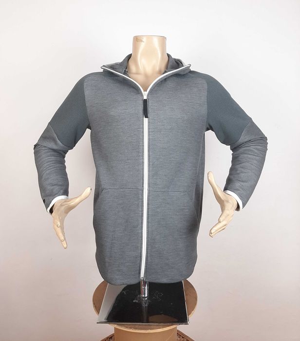 Under Armour Unstoppable Move - Оригинално мъжко горнище размер M