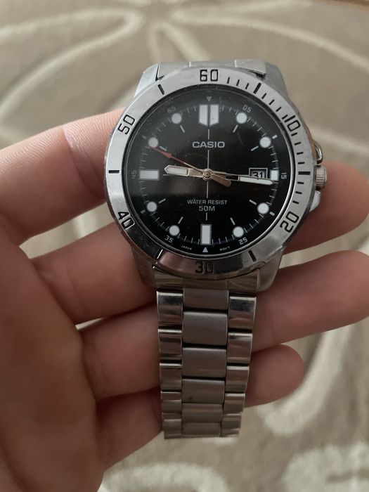 Продам часы CASIO