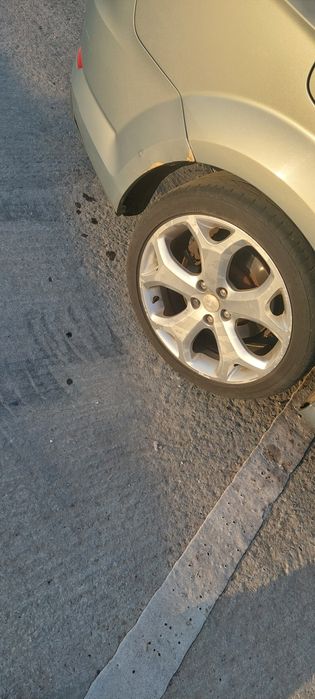 Vând jante r18 sau schimb cu jante pe r 17