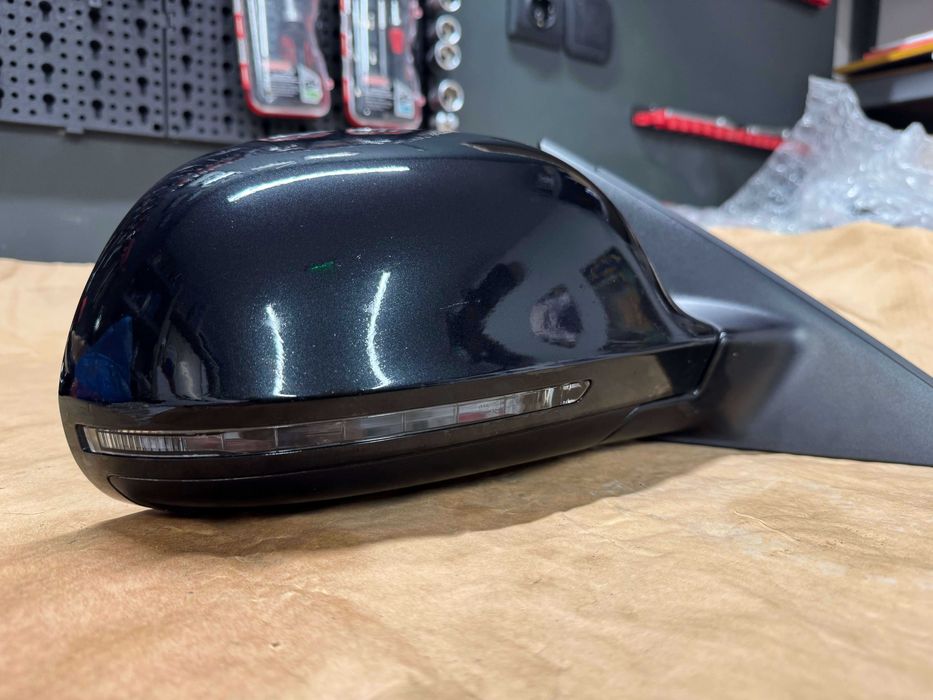 Дясно огледало Audi A4 B8 2008