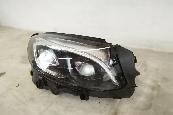 Фар Дясно Лед ИЛС Оригинален Повреден / Far Dyasno Led ILS Originalen