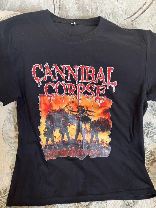 Футболки с принтом черные