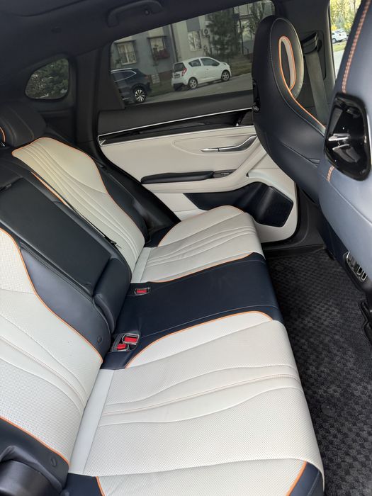 Byd Chenpion Gibrid Sotiladi