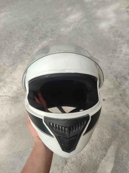 Moto shlem arzon narxda sotiladi