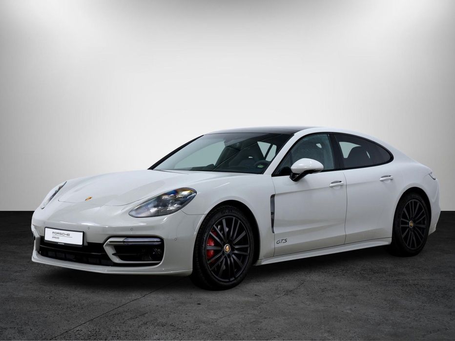 Porsche Panamera GTS – | Rent a Car / Închirieri Auto București