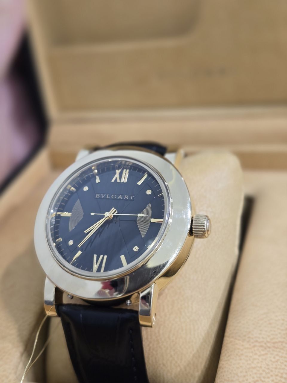 Продам золотые часы Bvlgari 
Проба 585 
Автоматика.