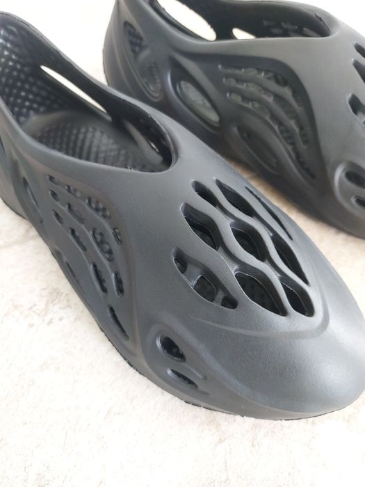 Yeezy Foam Runner Onyx, NOİ, marimea 45