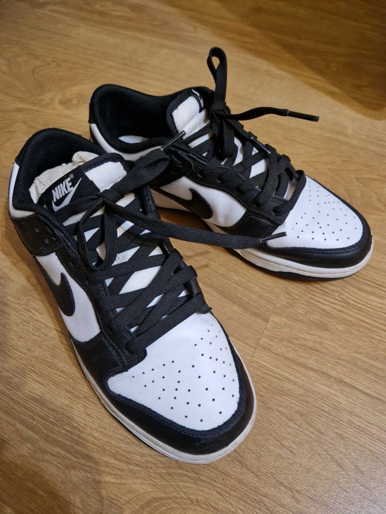Nike Panda Dunk Low