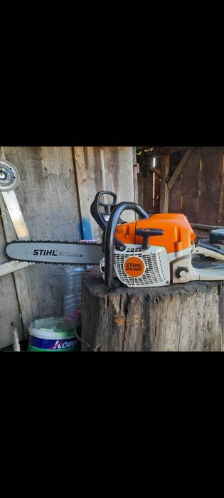 Vând stihl 362 în stare foarte bună de funcționare detalii la telefon