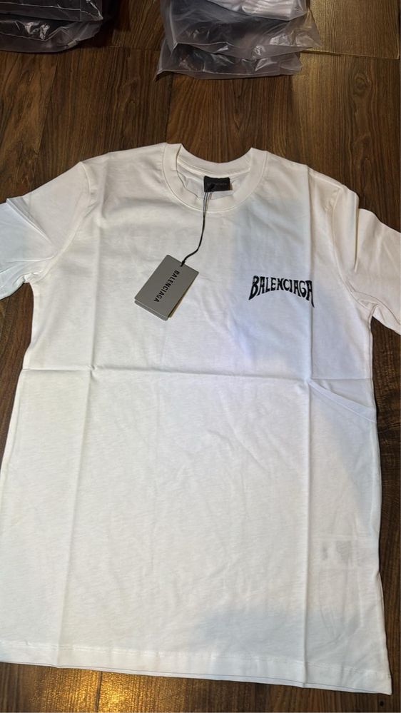 Мъжки тениски Balenciaga,Tommy Hilfiger,Balmain,Boss