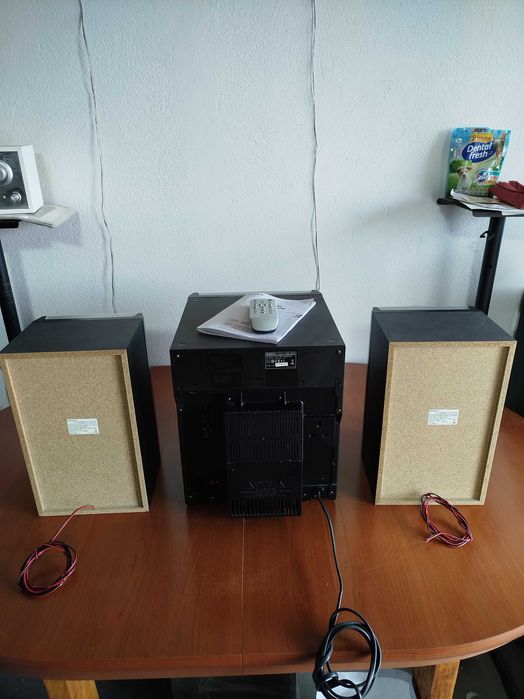 Superba combina muzicala marca Sony model: HCD-RG170 in stare perfecta