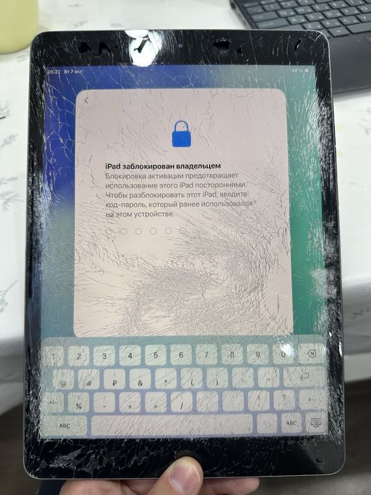 Продам iPad 8 го поколения, на запчасти