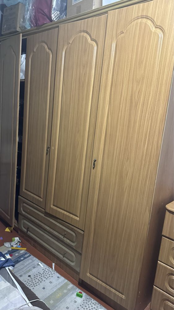 Продается шкаф 30000